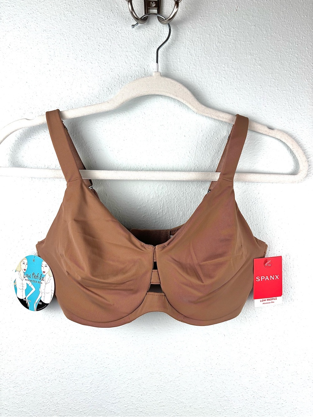 NWT Spanx Low Profile Minimizer Bra in Cafe Au Lait, 32DD